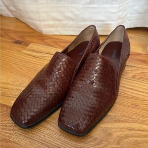 Brown Woven Leather Women’s Loafers Size 10M New Without Tags